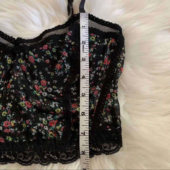 Kimchi Blue Black Floral Crop Bralette Size Small - Picture 9 of 10